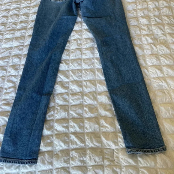 Levi’s high rise skinny denim - Picture 11 of 12